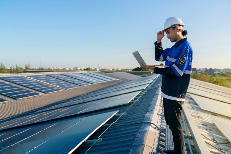 Lee más sobre el artículo Razones por las que instalar placas solares en PYMES