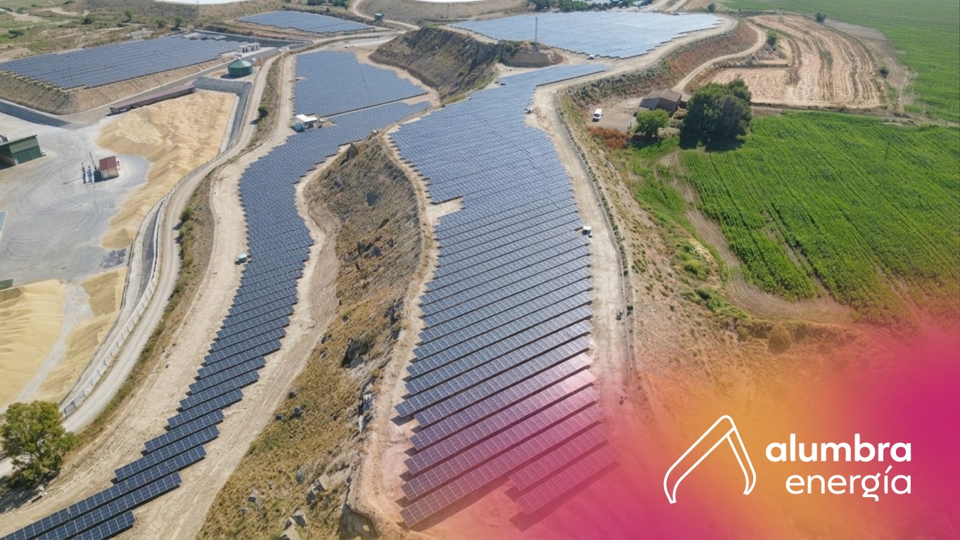 Instalación parque solar de Litera Meet por Alumbra Energía